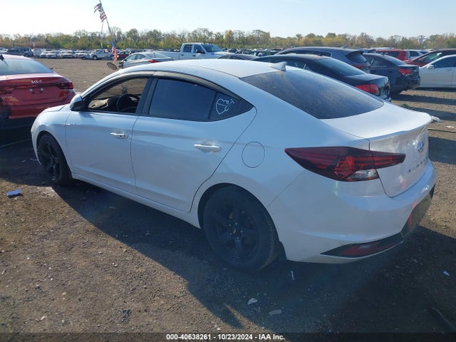 Hyundai Elantra Value Edition 2019 5NPD84LF7KH454219 Image 3