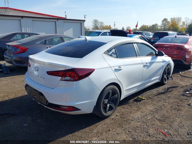 Hyundai Elantra Value Edition 2019 5NPD84LF7KH454219 Image 4