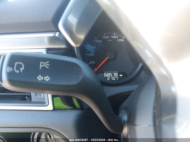 2017 PORSCHE MACAN WP1AA2A52HLB83210 Photo 6