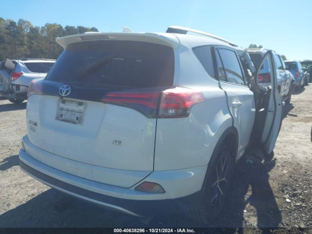JTMNFREV5GJ082793 Toyota RAV4 SE