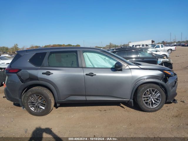 5N1AT3AB4MC698951 Nissan Rogue S Intelligent Awd