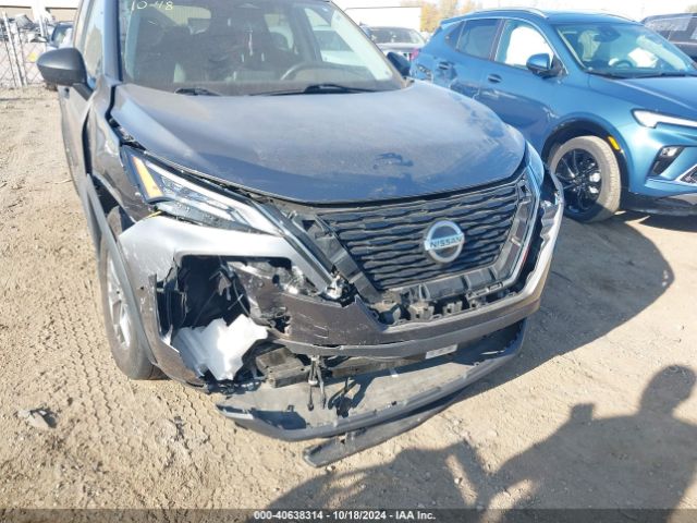 5N1AT3AB4MC698951 Nissan Rogue S Intelligent Awd