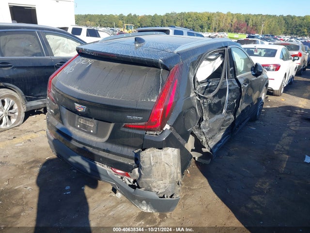 2019 CADILLAC XT4 1GYFZBR40KF135104 Photo 3
