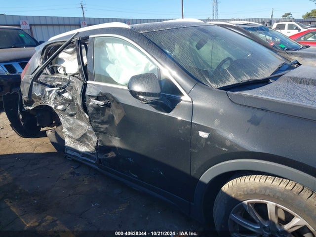 2019 CADILLAC XT4 1GYFZBR40KF135104 Photo 5