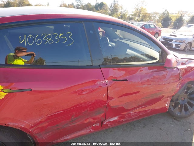 2020 TESLA MODEL Y 5YJYGDEE8LF008265 Photo 5