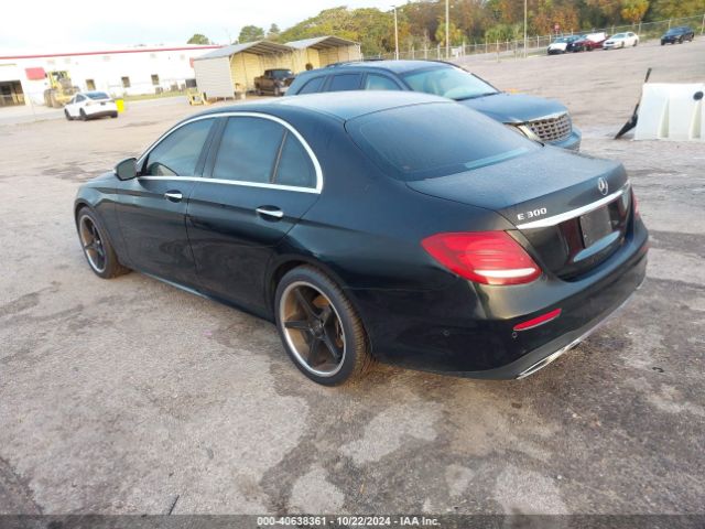 WDDZF4JB5HA230688 Mercedes-Benz E 300