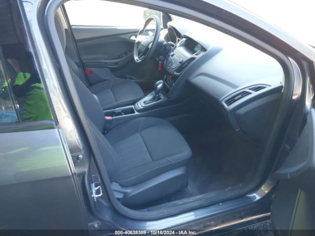 1FADP3F28JL202176 Ford FOCUS SE