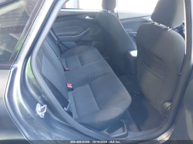 1FADP3F28JL202176 Ford FOCUS SE