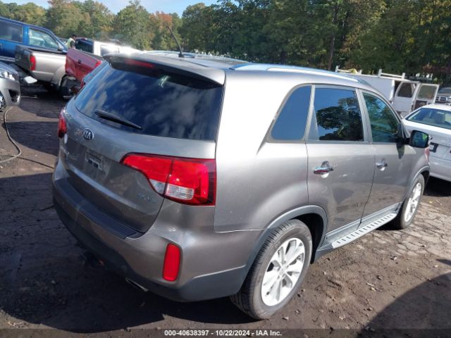 5XYKU4A79FG589424 KIA Sorento Ex V6