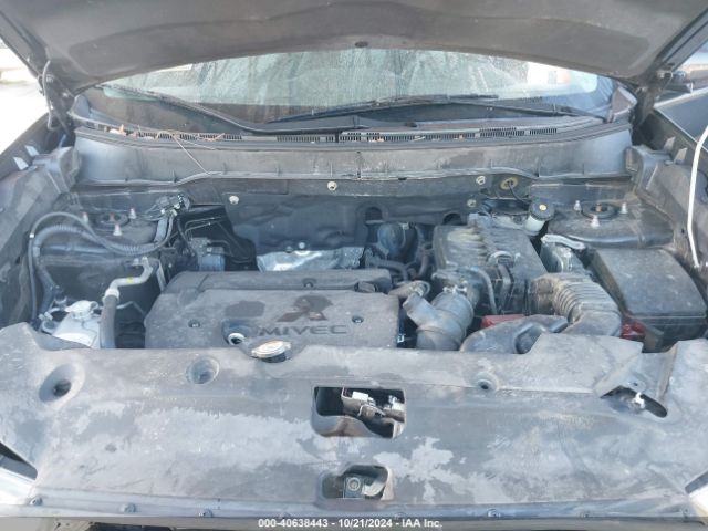 JA4AP3AU3JZ014744 Mitsubishi Outlander Sport 2.0 Es