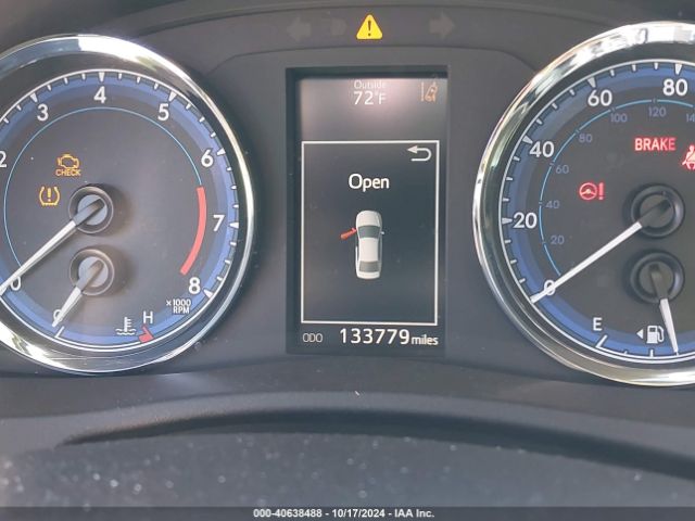 2T1BURHE5JC033908 Toyota Corolla Xse