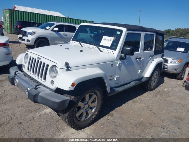 1C4HJWEG6HL529987 Jeep Wrangler Unlimited Sahara 4x4