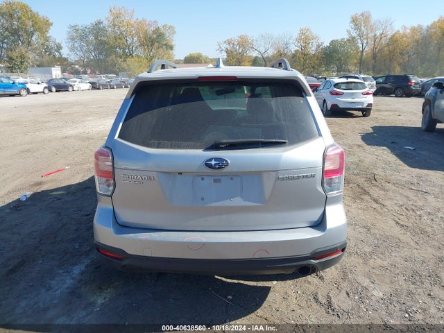 Subaru Forester 2.5i Limited 2018 JF2SJARC4JH403203 Image 17