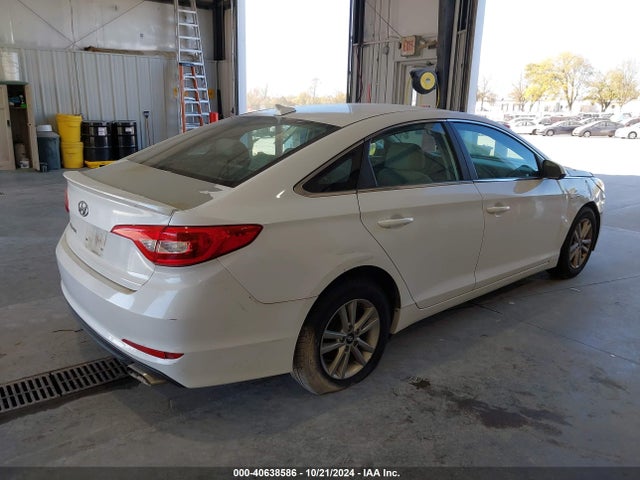 Hyundai SONATA SE 2016 5NPE24AF8GH384164 Image 4