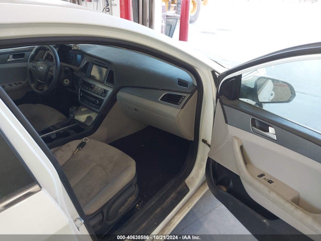 Hyundai SONATA SE 2016 5NPE24AF8GH384164 Image 5