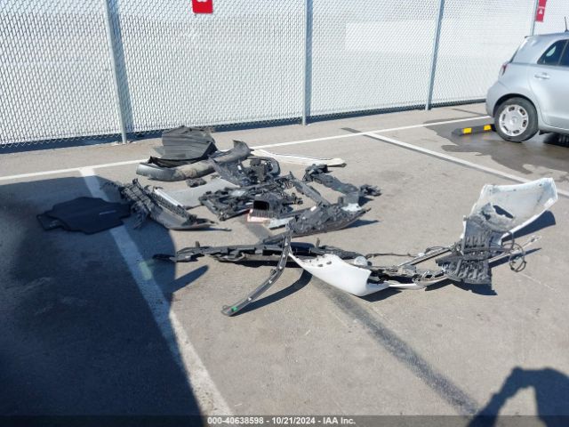 2T3C1RFV1LW076425 Toyota Rav4 Xle Premium