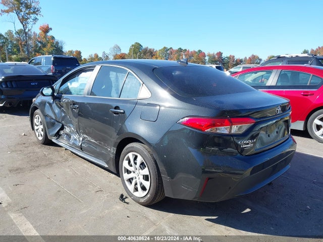 Toyota COROLLA LE 2021 5YFEPMAEXMP165018 Image 3
