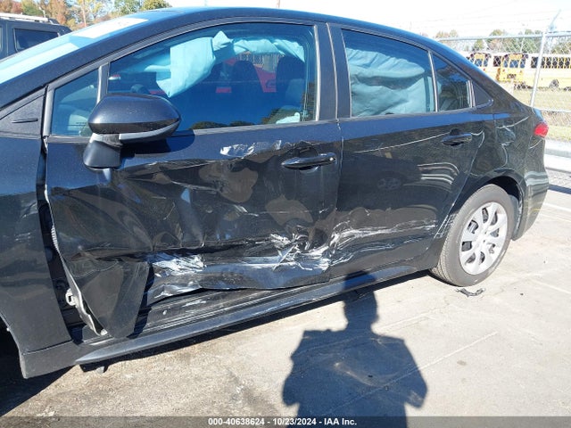 Toyota COROLLA LE 2021 5YFEPMAEXMP165018 Image 6
