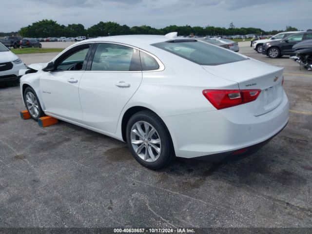1G1ZD5STXSF128156 Chevrolet Malibu Fwd 1lt