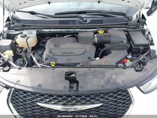 Chrysler Pacifica Touring L 2024 2C4RC1BG4RR106260 Image 10