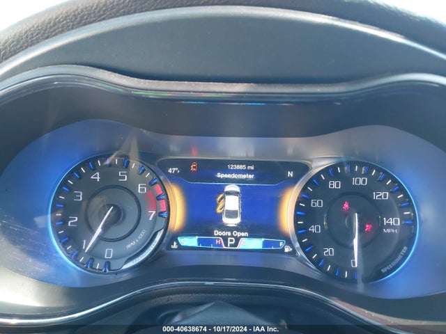 Chrysler 200 S 2015 1C3CCCBB4FN739117 Image 7