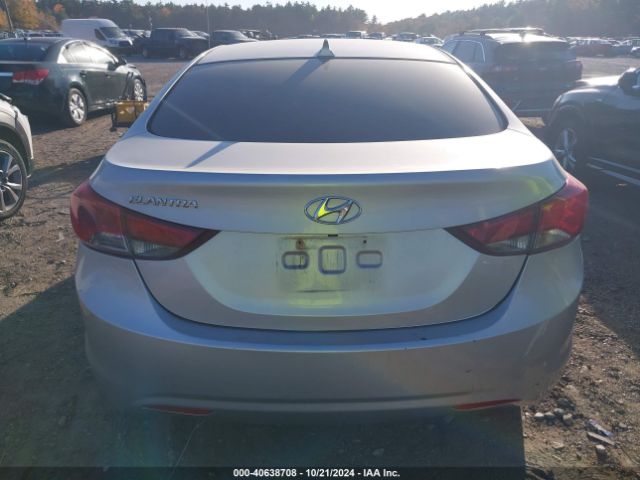 5NPDH4AE5FH571765 Hyundai ELANTRA SE