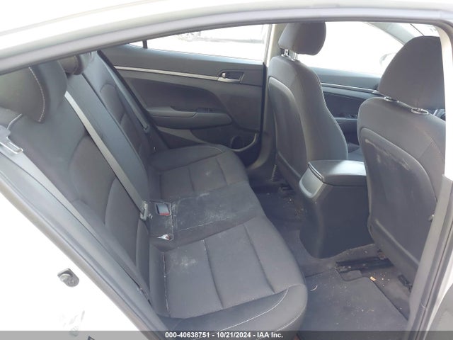 Hyundai ELANTRA SE 2018 5NPD74LF3JH235551 Image 8