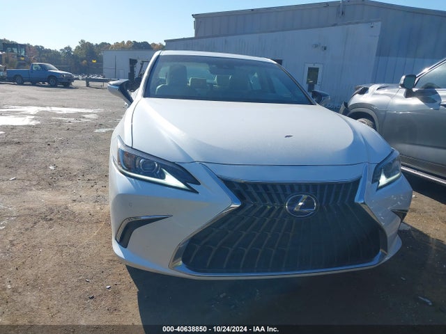 58ADA1C1XNU017546 Lexus ES 300H