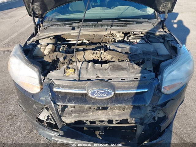 Ford FOCUS SE 2014 1FADP3K26EL161171 Image 10