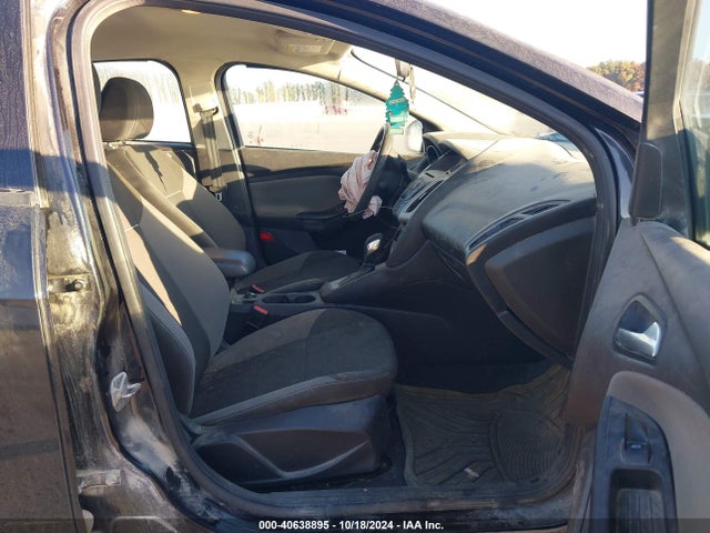 Ford FOCUS SE 2014 1FADP3K26EL161171 Image 5