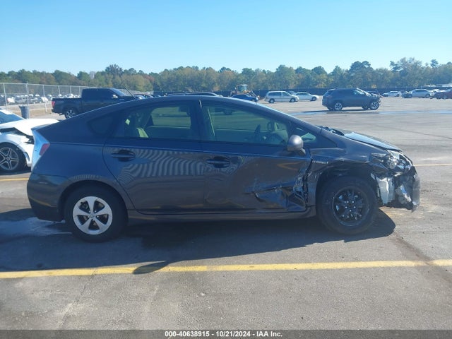 Toyota Prius Two 2015 JTDKN3DU0F0480297 Image 13