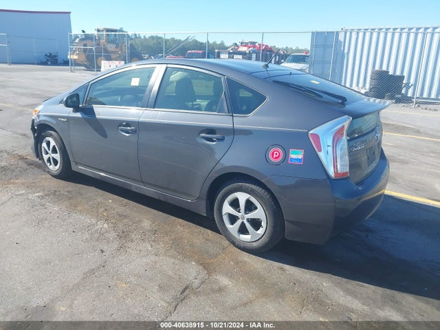 Toyota Prius Two 2015 JTDKN3DU0F0480297 Image 3
