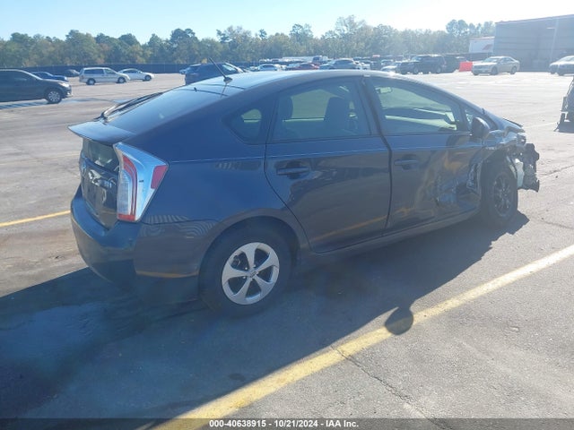 Toyota Prius Two 2015 JTDKN3DU0F0480297 Image 4