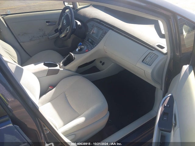 Toyota Prius Two 2015 JTDKN3DU0F0480297 Image 5