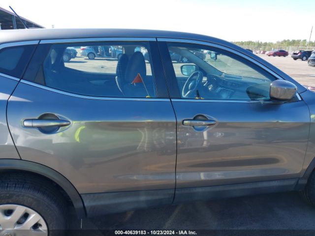 JN1BJ1CR8KW628848 Nissan Rogue Sport S