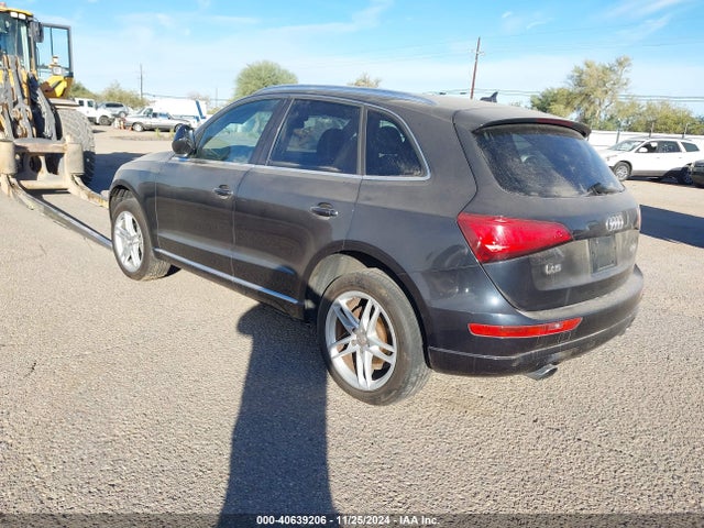 Audi Q5 2.0t Premium 2014 WA1LFAFP1EA101582 Image 3