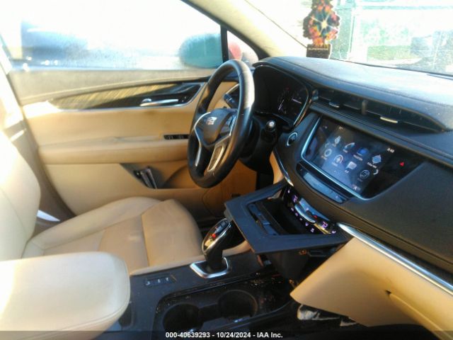 1GYKNBRS5JZ184014 Cadillac Xt5 Standard