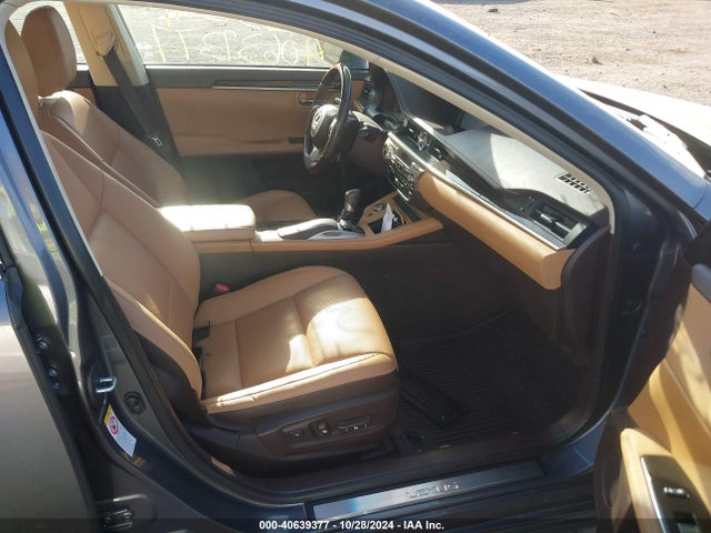 Lexus ES 350 2018 58ABK1GGXJU117935 Image 5