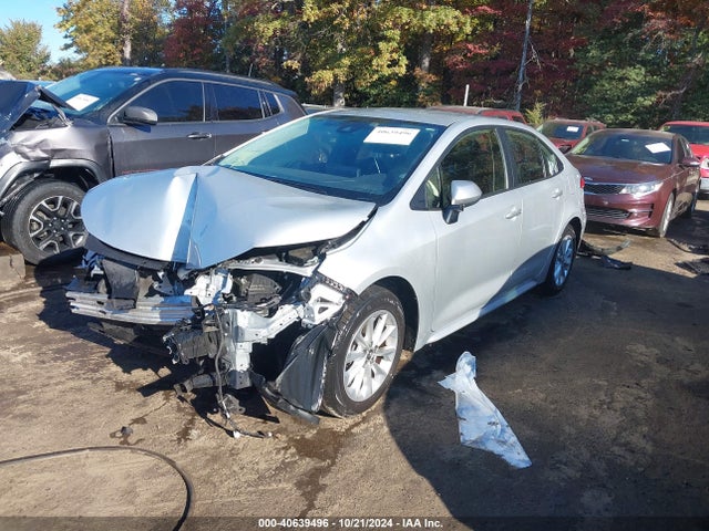 Toyota COROLLA LE 2022 JTDVPMAE3N3028657 Image 2