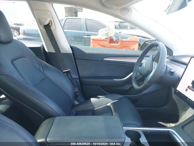 2022 TESLA MODEL 3 5YJ3E1EA4NF338757 Photo 4