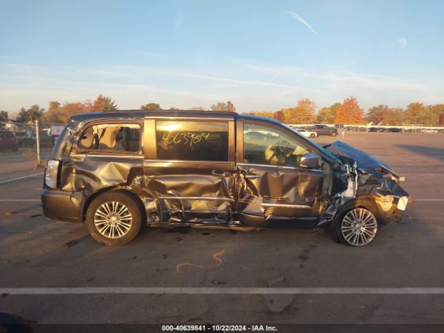 2C4RC1CG9ER455696 Chrysler Town & Country Touring-l