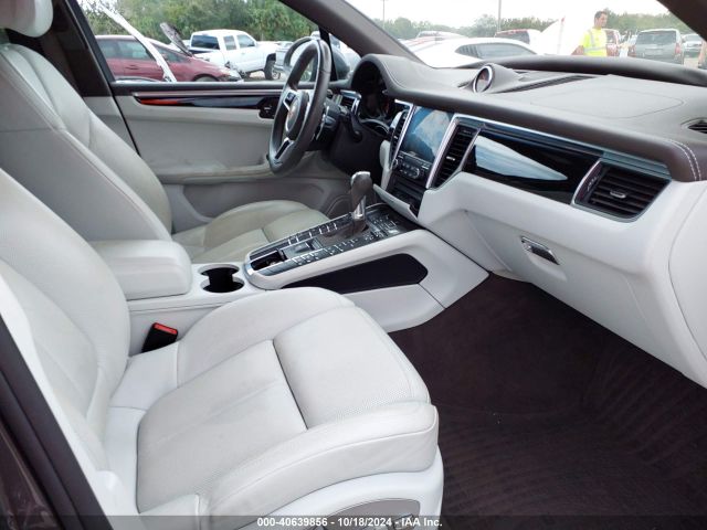 2018 PORSCHE MACAN WP1AA2A56JLB10394 Photo 4