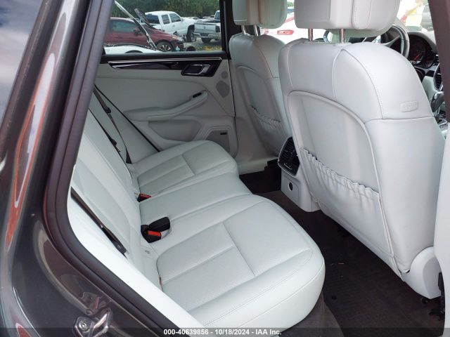 2018 PORSCHE MACAN WP1AA2A56JLB10394 Photo 7