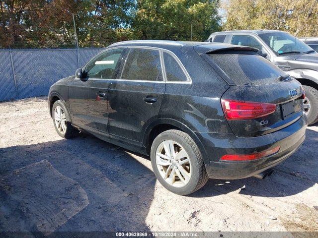 WA1EFCFS2GR013816 Audi Q3 2.0t Premium Plus