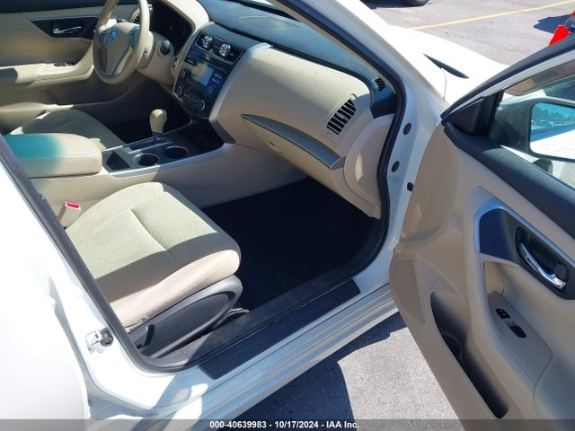 Nissan Altima 2.5 S 2015 1N4AL3AP1FC466543 Image 5