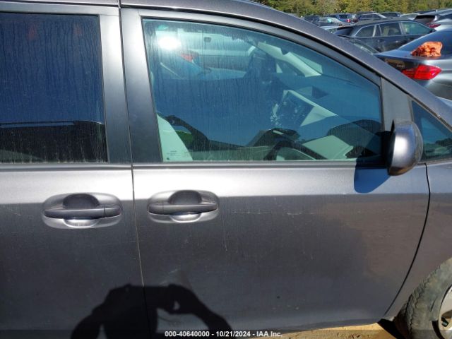 5TDKK3DC6ES425218 Toyota Sienna Le V6 8 Passenger