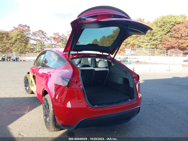 2022 TESLA MODEL Y 7SAYGDEF8NF529968 Photo 2