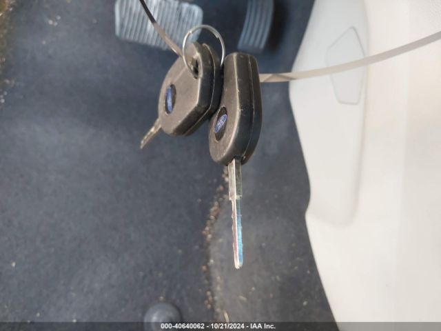 1FMCU0G92HUA45589 Ford ESCAPE SE