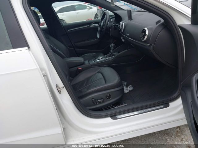 WAUUPBFF3HA096715 Audi A3 E-tron 1.4t Premium