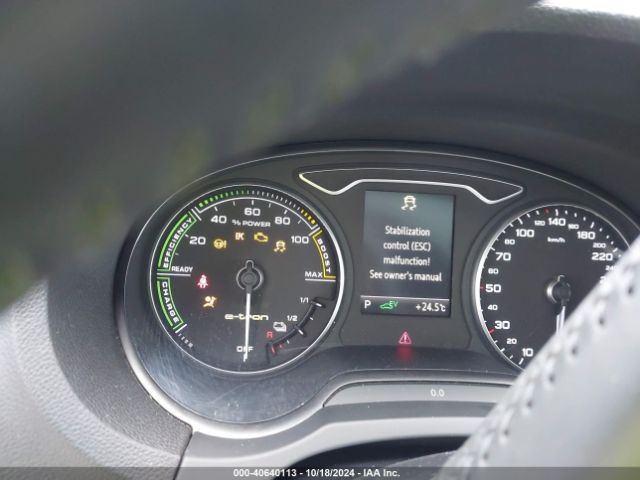 WAUUPBFF3HA096715 Audi A3 E-tron 1.4t Premium